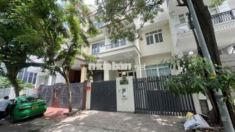 CHO THUÊ BIỆT THỰ HIM LAM Q7, HẦM TRỆT 3 LẦu, THANG MÁY 55 TRIỆU