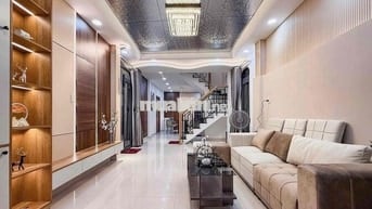 Hiếm nhỉnh 6 tỷ đã có nhà 4PN 3WC