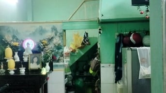 Cần Bán nhà 1 trệt 1 lầu. Đúc kiêng cố