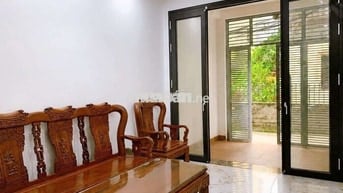 Cho thuê nhà Tứ Liên - Tây Hồ, 4 ngủ full nội thất mới đẹp, gần oto