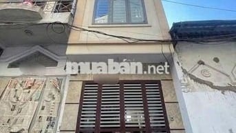 Cho thuê nhà phố Mạc Thị Bưởi - ô tô đỗ cửa - 30m2-5 tầng