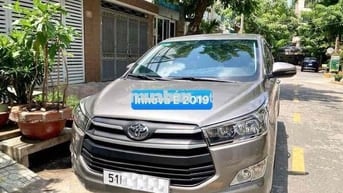 Toyota Innova 2.0E 2019 Số sàn màu đồng ánh kim