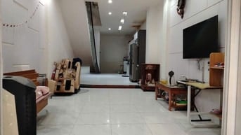 Cho thuê nhà Đường 22, p. Linh Đông - 3 tầng có 4pn3wc giá 14tr/tháng