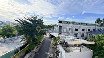 HOT NHÀ ĐẸP HXH SÁT PHẠM VĂN ĐỒNG 5 TẦNG HOÀN CÔNG CHUẨN CHỈNH 