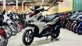 XE MÁYTHANH TÙNG_AIR BLADE 125 XÁM XI MĂNG MÁY ZIN