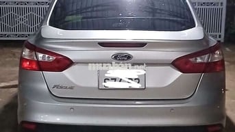 Ford Focus 2014 Tự động Bạc