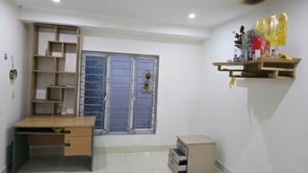Cho thuê nhà 2T ở Yên Nghĩa, đủ đồ đạc, mang quần áo đến ở luôn.