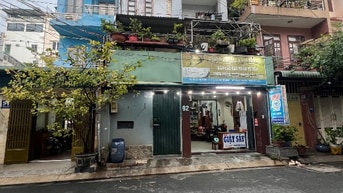 ⭐️Bán nhà 4 Lầu Mặt tiền kinh doanh Lê Thị Hồng, P17, Thu nhập 50 tr/t