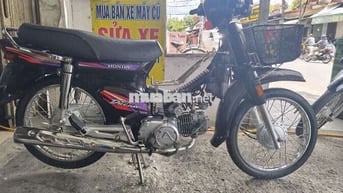 SUPPER DREAM 2005 BSTP NGAY CHỦ XE ZIN FULL NEW .