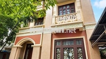CHO THUÊ BIỆT THỰ SÂN VƯỜN 300M - 4 TẦNG - BT5 KĐT PHÁP VÂN
