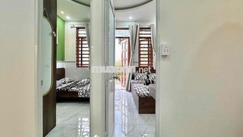 CHO THUÊ 2 PHÒNG NGỦ FULL NỘI THẤT BAN CÔNG GẦN SÂN GOFL TÂN SƠN