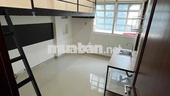 p gần cầu Nguyễn Tri Phường, có cửa sổ, gác, máy lanj