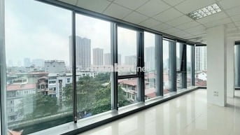 BQL cho thuê văn phòng mặt phố Khúc Thừa Dụ 200m2 giá chỉ 41tr/tháng