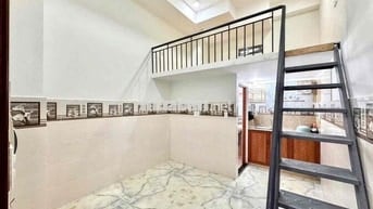 PHÒNG TRỌ GÁC CAO SẠCH SẼ THOÁNG NGAY TRUNG TÂM QUẬN 7