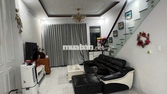 NHÀ SẠCH SẼ, THOÁNG MÁT, TRỆT LẦU, 3PN, SÂN XE HƠI, NỘI THẤT 