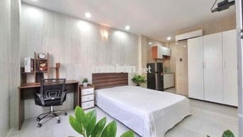 CHDV Full nội thất có thang máy tại Cống Quỳnh,Q1