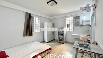 STUDIO cửa sổ trời sạch sẽ | đi bộ qua đại học Sài Gòn, Sư Phạm