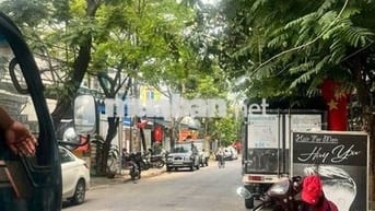 *Cho thuê nhà 2 tầng, đường Nguyễn Xí, giá thuê 11tr/tháng lâu dài