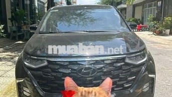 Hyundai Custin 7 chỗ Tự động Xăng 13.000 km Đen