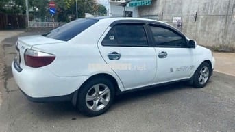 Toyota Vios 2006 Trắng 5 chỗ