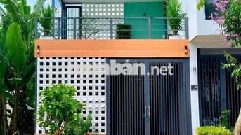 cho thuê nhà mới đẹp có nội thất nhiều cây xanh