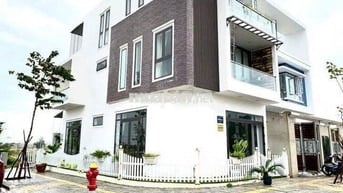Cho thuê nhà 2 mặt tiền FPT  – Phù hợp ở hoặc làm văn phòng – 18 triệu