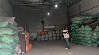 Cho thuê nhà mặt tiền Nguyễn Ảnh Thủ Q12 diện tích 10x20m trống suốt 