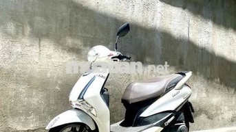 Yamaha Latte smartkey Trắng 18k