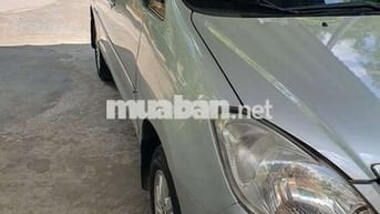 Toyota Innova 2010 8 chỗ Bạc
