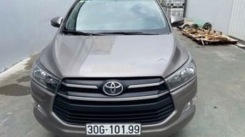 Toyota Innova 2.0E 2019 Nâu 7 chỗ