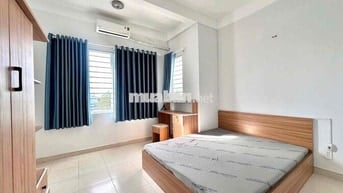 CĂN HỘ 1PN 1PK sát Parc Mall Q8 giáp Q5,Q10 - FULL NT 40m2 cửa sổ lớn
