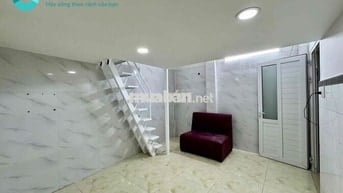 Trống sẳn phòng Duplex nội thất cơ bản Quận 11
