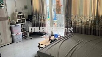 nhà chính chủ. có sẵn hợp đồng thuê 20tr 1 tháng