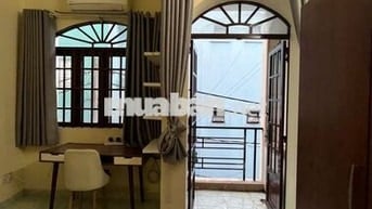 Phòng Trọ (Lầu 3) cho thuê ngay trung tâm quận 10