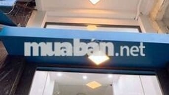 nhà mới 100% Q10 mặt tiền , giá 30tr