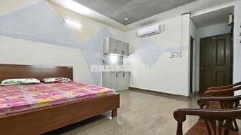 Ngay bến xe Q8 giá 3tr9 ở liền phòng siêu rộng ở được 3-4ng