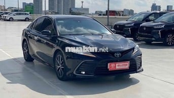 Toyota Camry 2.5Q 2022 Đen 29.000km
