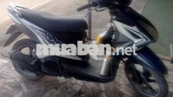Yamaha Luvias fi Đen