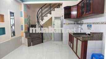 nhà nc mới đẹp 2 lầu 2pn 2vs Huỳnh Văn bánh p11 Phú nhuận