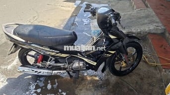 Yamaha Sirius Đen