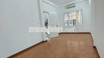 Chính chủ cho thuê nhà 5,5 tầng – Ngõ 236 Đại Từ 4 ngủ 4wc