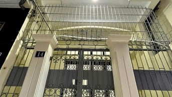 Cho thuê nhà ngõ 379 Đội Cấn, Ba Đình, diện tích 50m2, 4 tầng
