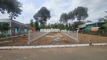 550 TRIỆU | LÔ MẶT TIỀN ĐƯỜNG NHỰA RỘNG – DÂN CƯ ĐÔNG – GẦN TRUNG TÂ
