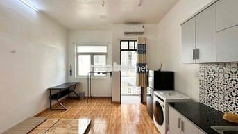 🏡Cho thuê phòng ban công máy giặt riêng ngay bờ kè Hoàng Sa Q1 full nt