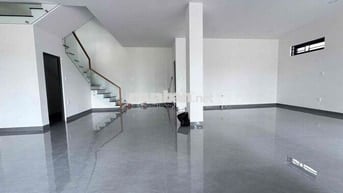 Cho thuê nhà mặt tiền mới xây Hiệp Thành, Thủ Dầu , Bình Dương