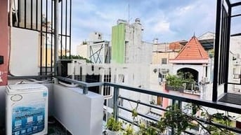 CĂN HỘ 2PN CÓ BANCOL RỘNG RÃI THOÁNG MÁT