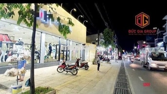 Cho thuê mặt bằng 207m2 ngang 11.5m đường Phạm Văn Thuận