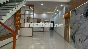 Nhà trệt gác 3 phòng ngủ sân ô tô