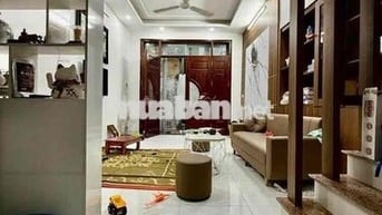 Phân lô phố Trịnh Đình Cửu 35m2 x5T giá 5.9 tỷ sổ CC 6PN 2 thoáng có T