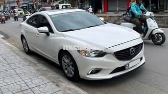 Mazda 6 2016 số tự động màu trắng